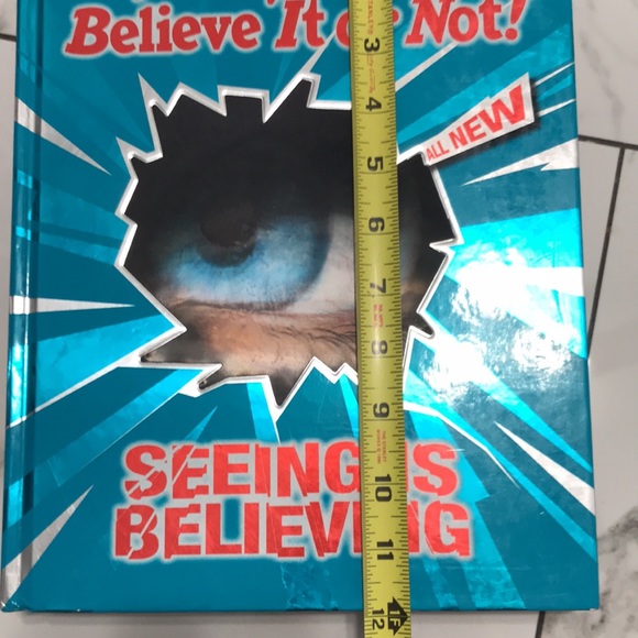 Ripley’s believe it or not books vol 6 & 8 seeing is believing & strikingly true - Picture 12 of 13